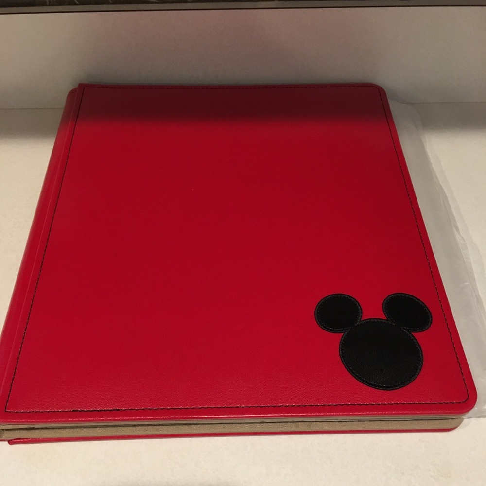 CREATIVE MEMORIES  PICFOLIO MILESTONE DISNEY ALBUM